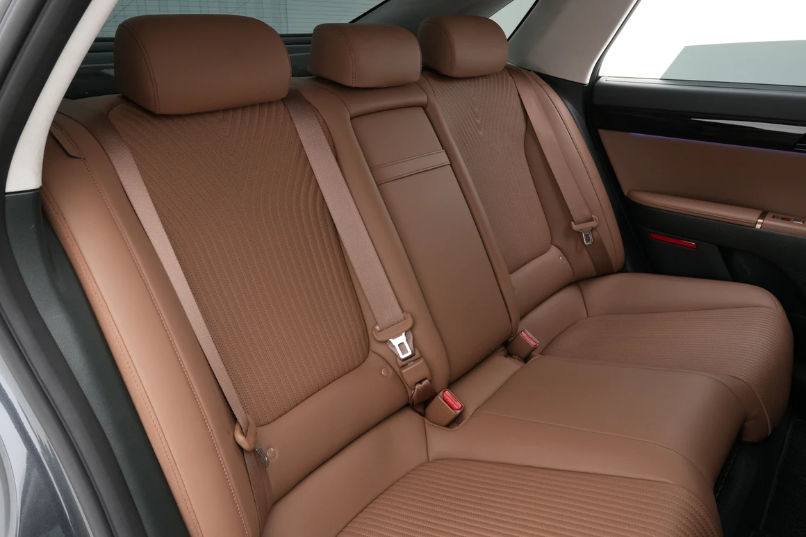 Hyundai Grandeur - Фото 31
