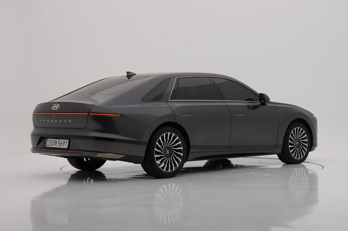 Hyundai Grandeur - Фото 6