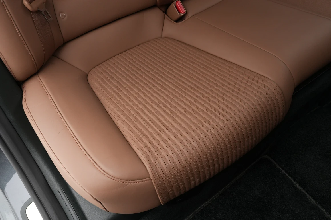 Hyundai Grandeur - Фото 32