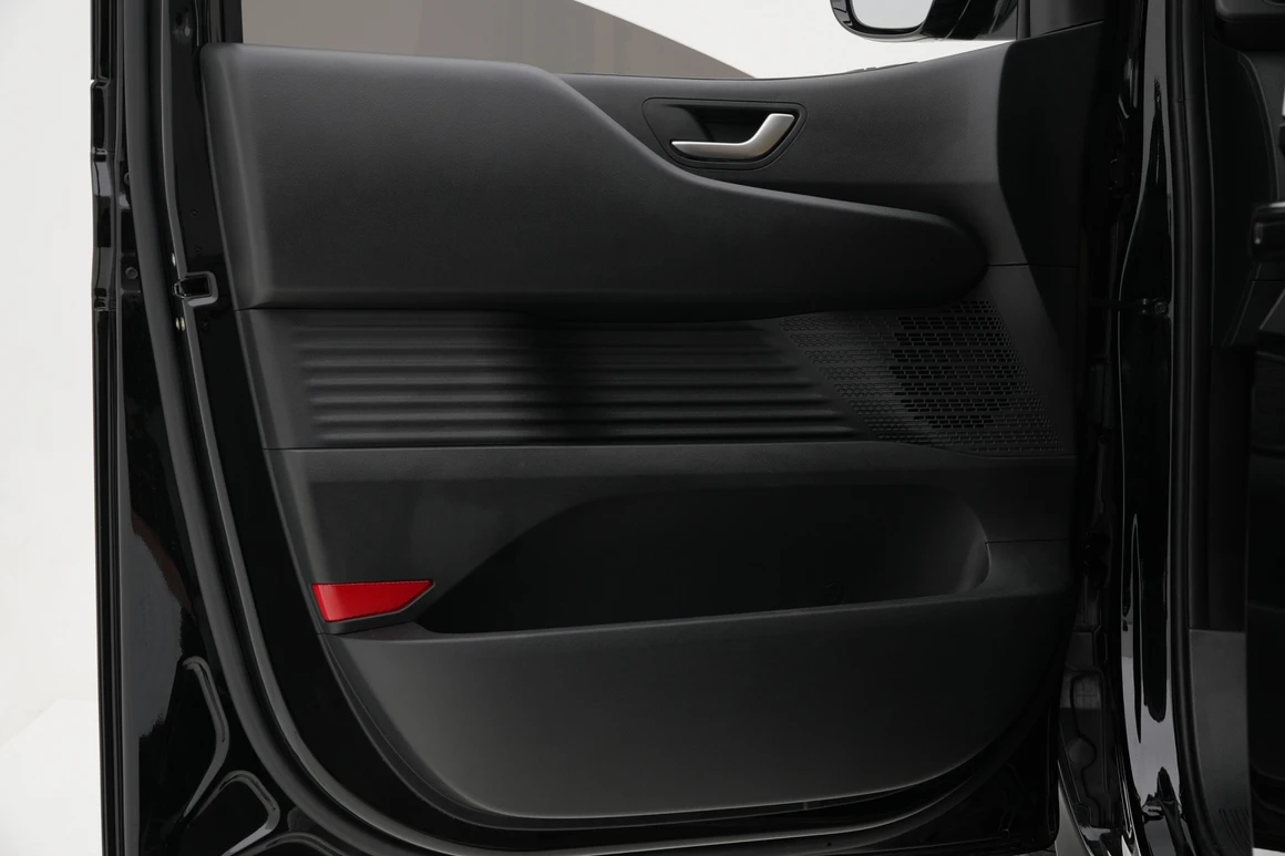 Hyundai Staria - Фото 20