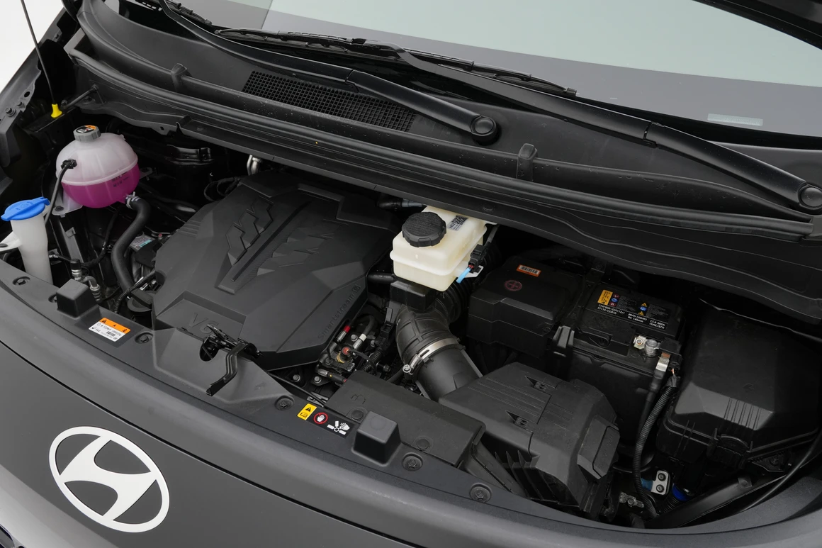 Hyundai Staria - Фото 13