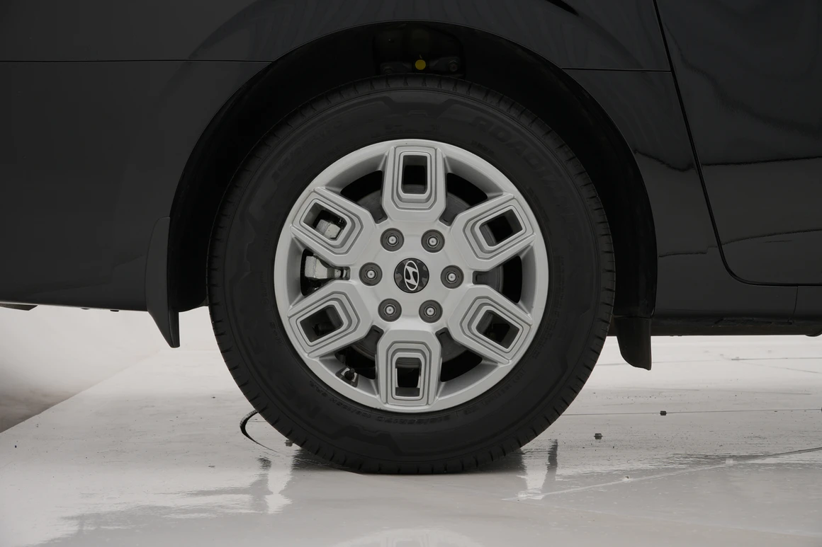 Hyundai Staria - Фото 16