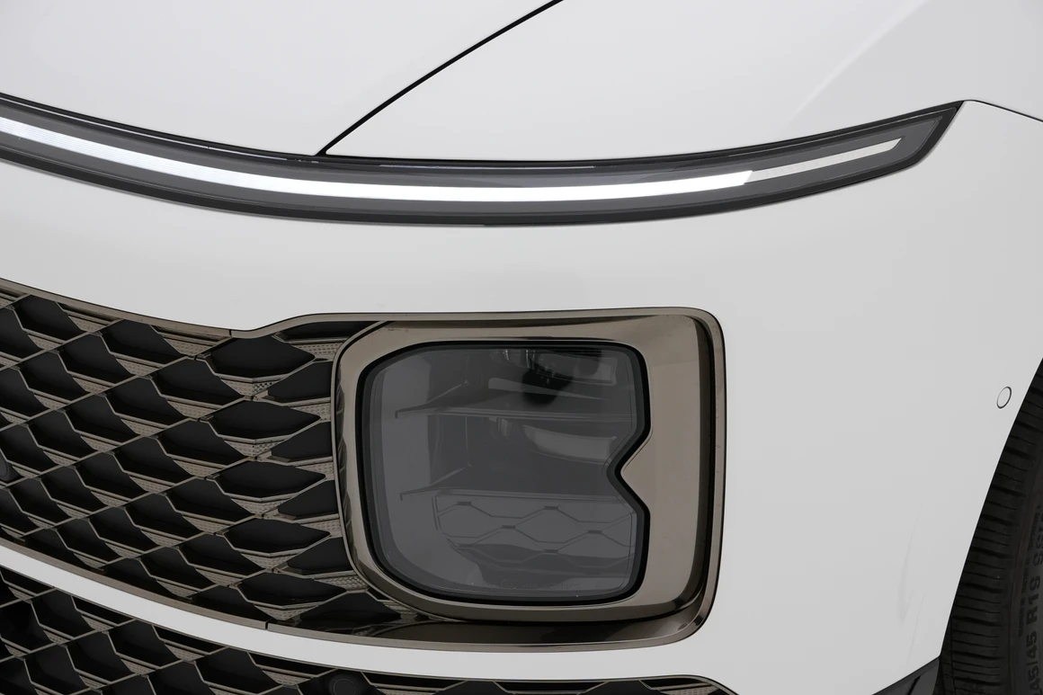 Hyundai Grandeur - Фото 9