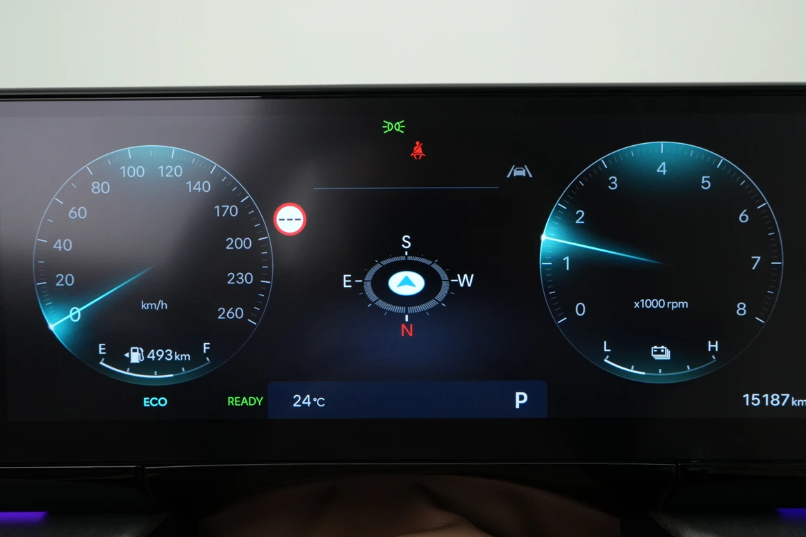 Hyundai Grandeur - Фото 27