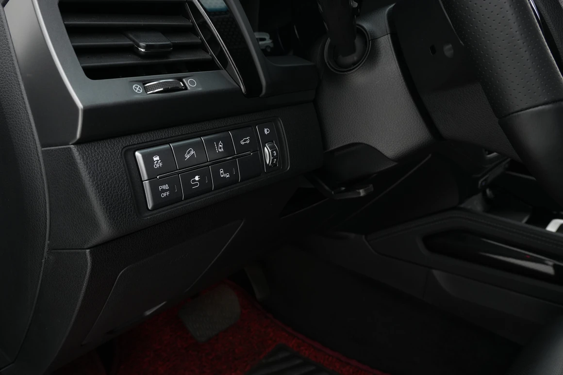 KG Mobility (Ssangyong) Rexton - Фото 25