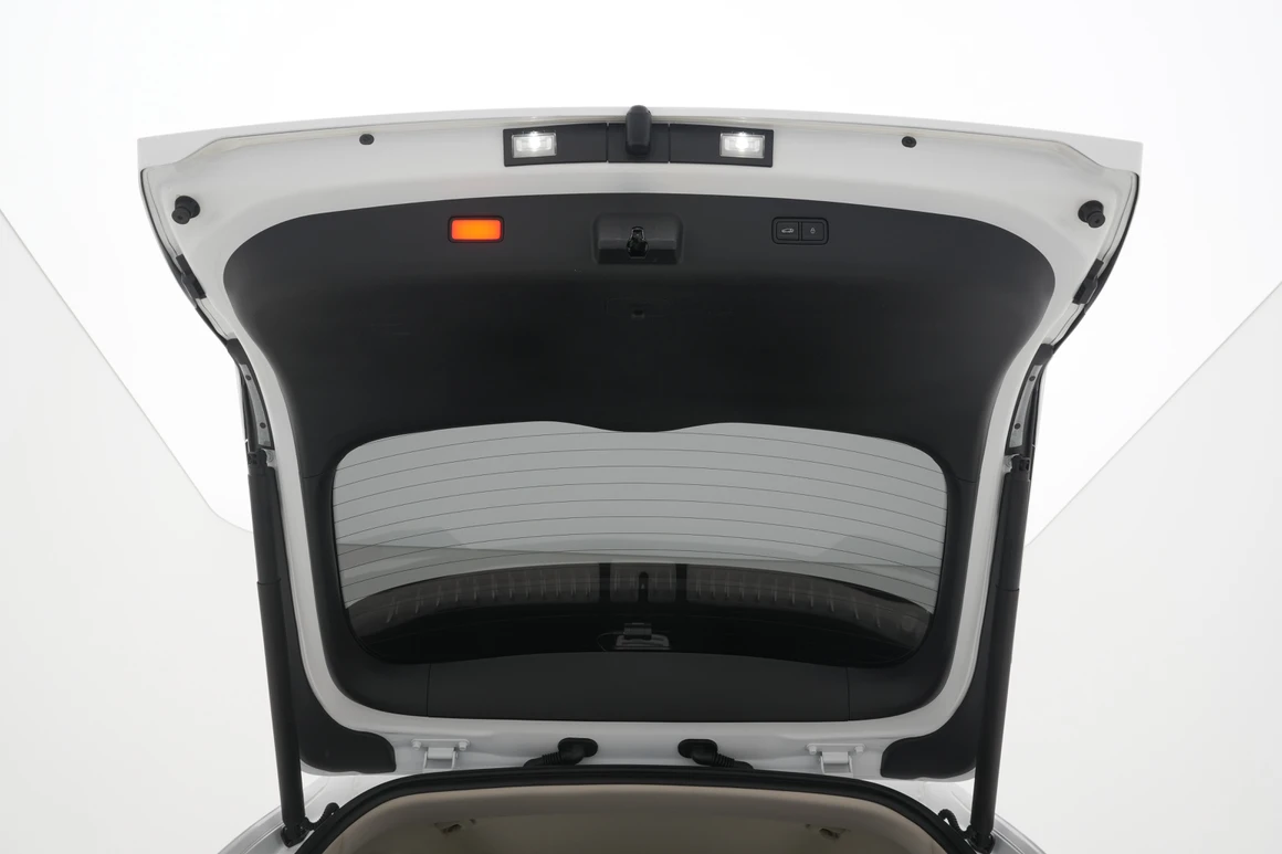 Genesis GV70 - Фото 36