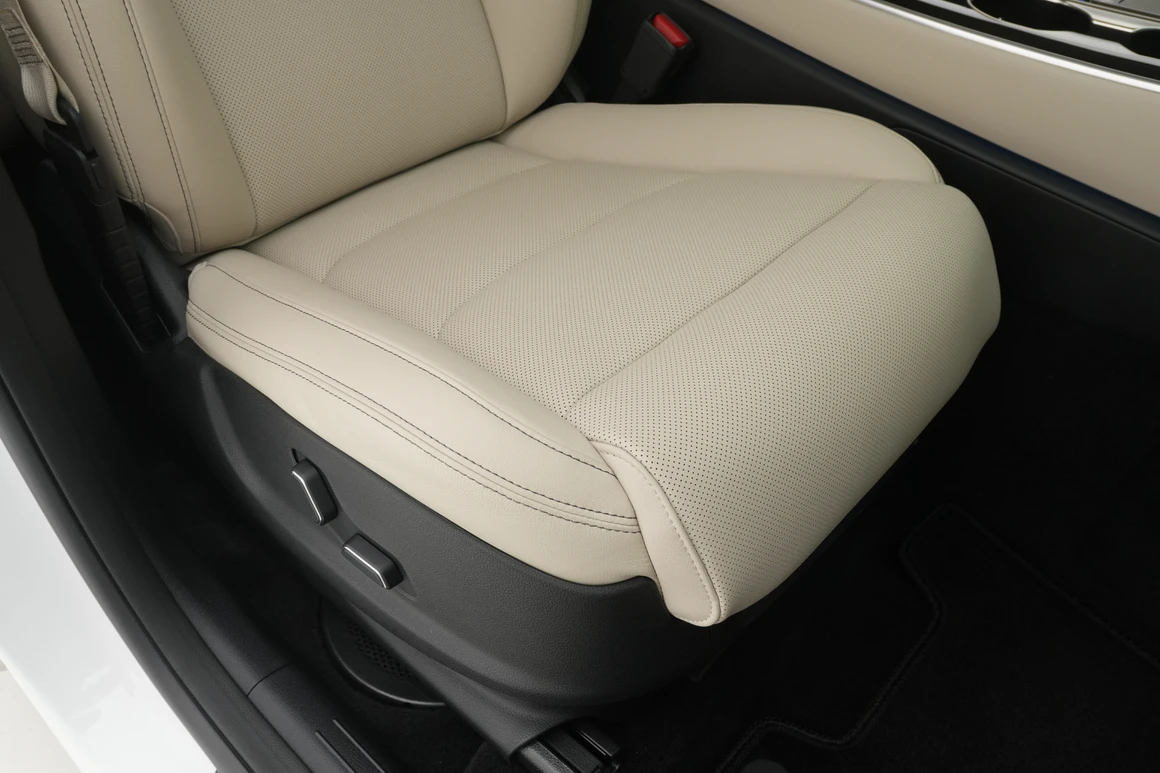 Genesis GV70 - Фото 30