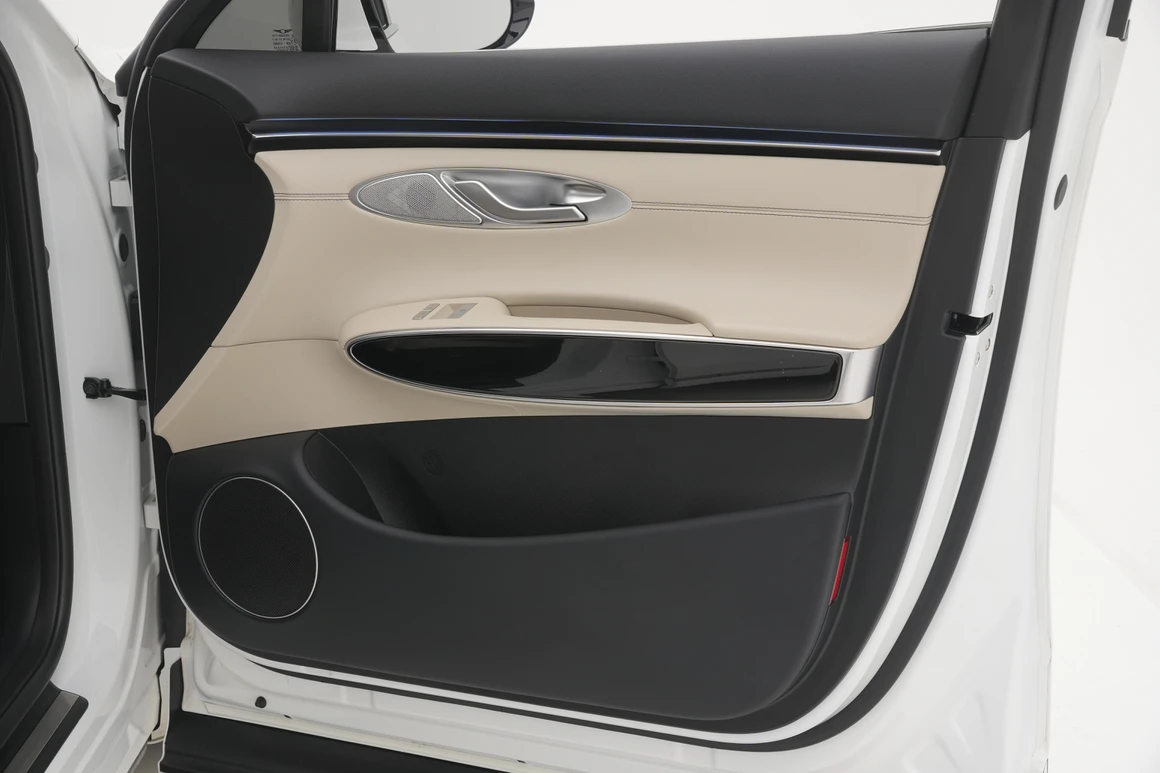 Genesis GV70 - Фото 23