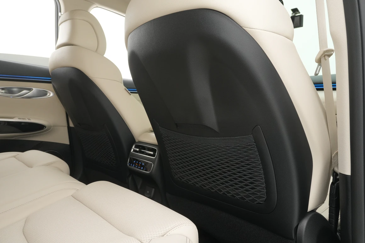 Genesis GV70 - Фото 35