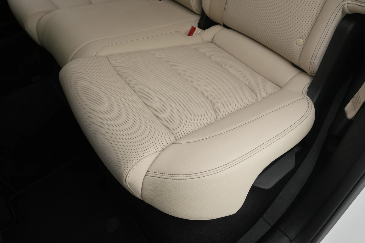 Genesis GV70 - Фото 33