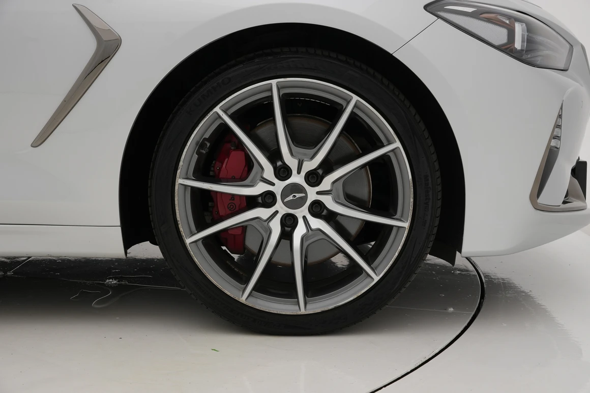 Genesis G70 - Фото 17