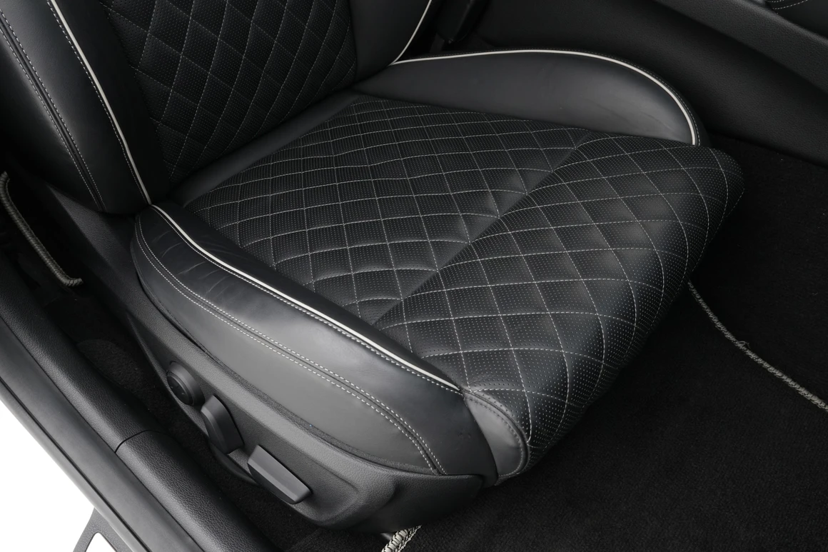 Genesis G70 - Фото 29