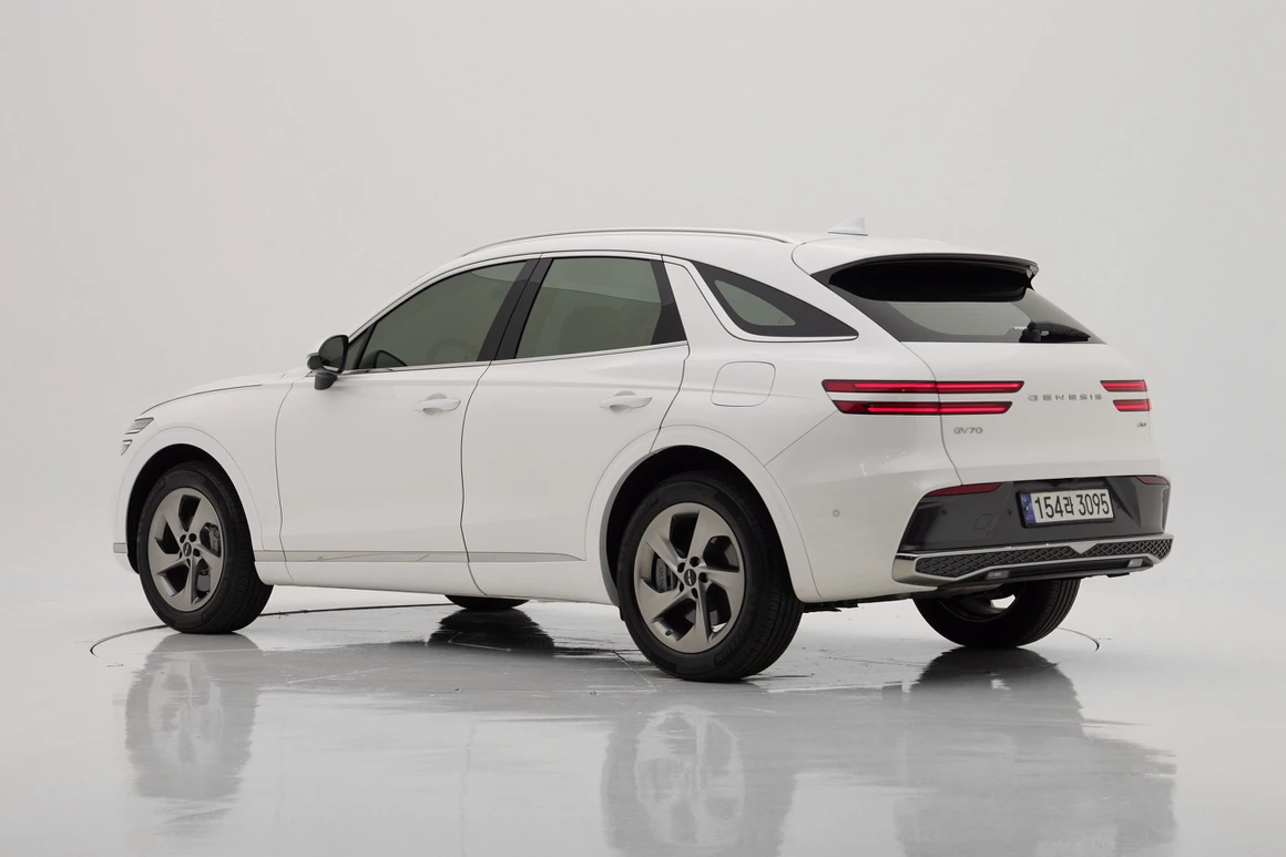Genesis GV70 - Фото 4