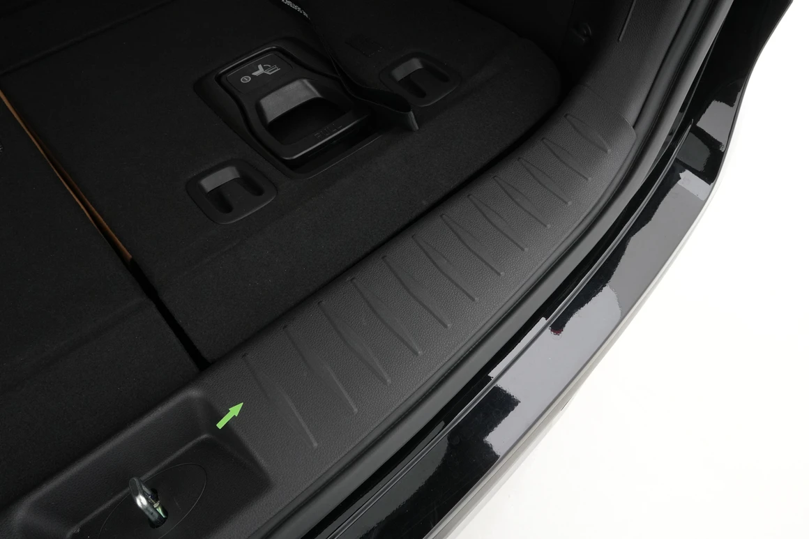 Kia Carnival - Фото 45