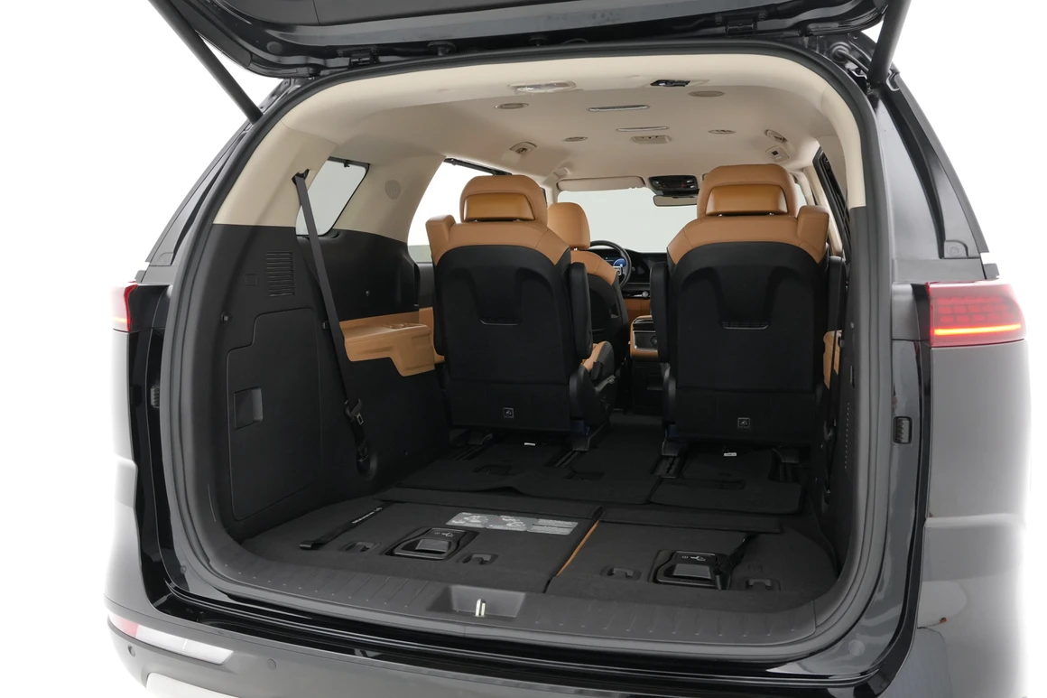 Kia Carnival - Фото 37