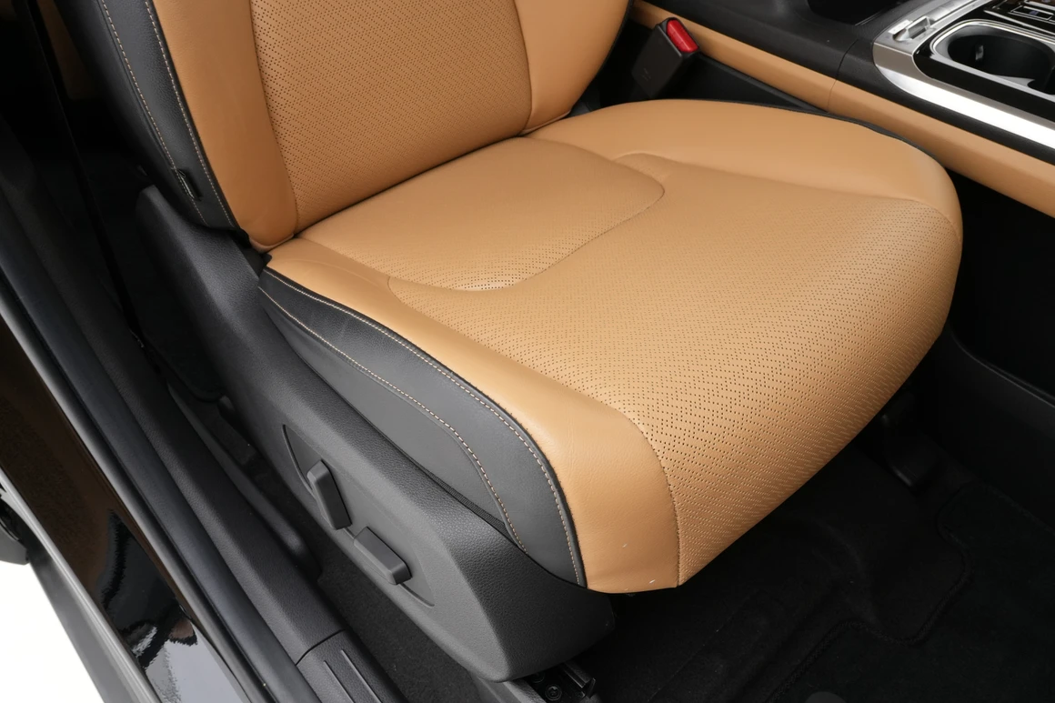 Kia Carnival - Фото 29
