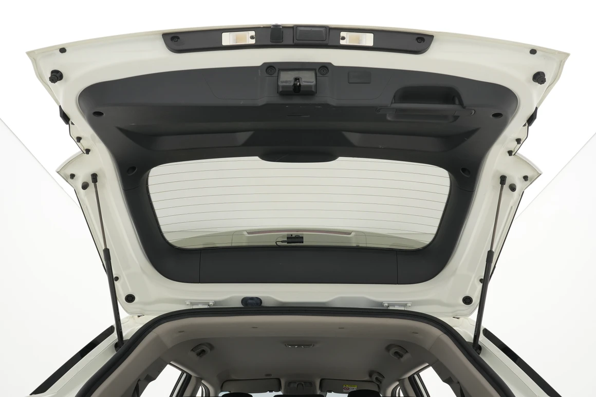 KG Mobility (Ssangyong) Korando - Фото 35