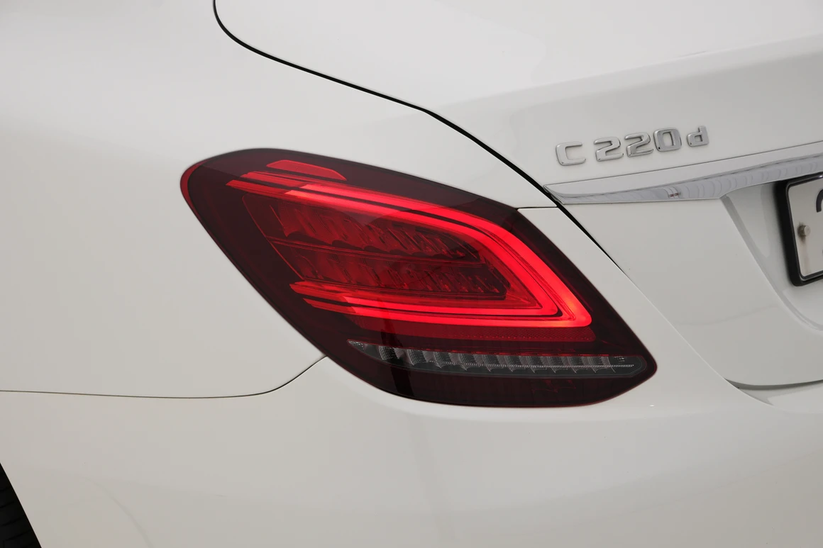 Mercedes-Benz C-Class - Фото 11