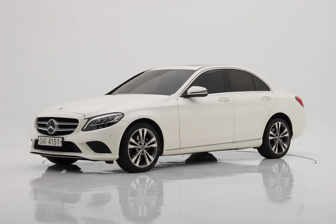 Mercedes-Benz C-Class - Фото 2
