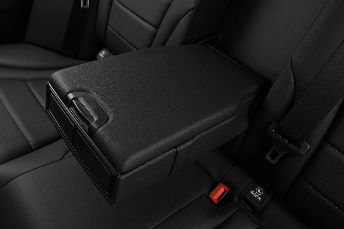 Mercedes-Benz C-Class - Фото 32