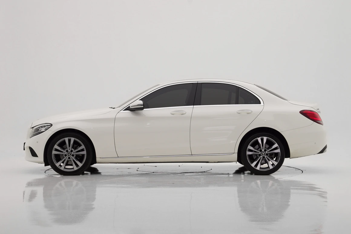 Mercedes-Benz C-Class - Фото 3