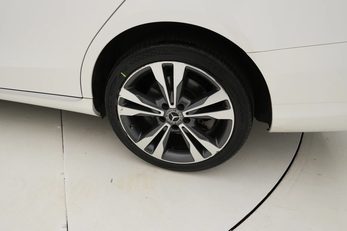 Mercedes-Benz C-Class - Фото 48