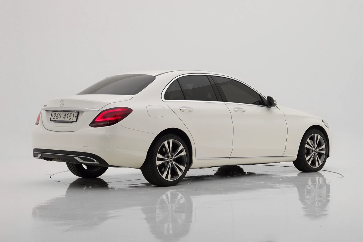 Mercedes-Benz C-Class - Фото 6