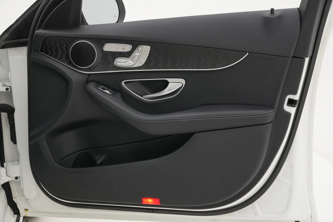 Mercedes-Benz C-Class - Фото 23