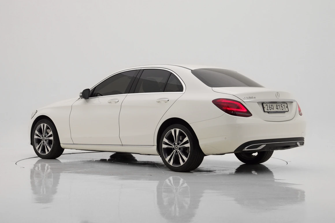 Mercedes-Benz C-Class - Фото 4
