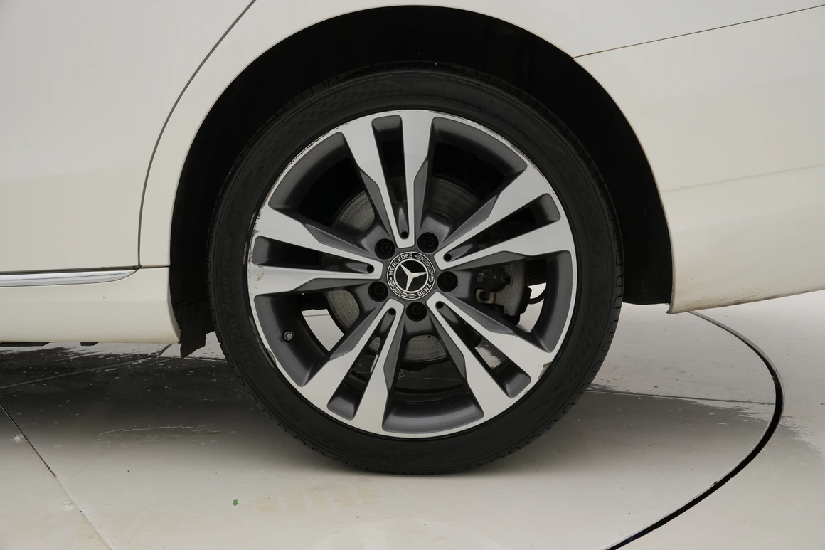 Mercedes-Benz C-Class - Фото 15