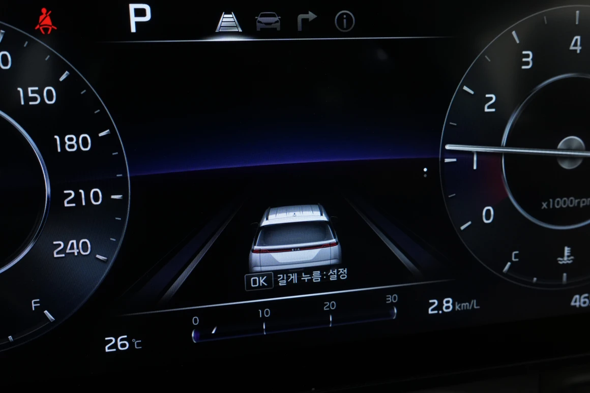 Kia Carnival - Фото 27
