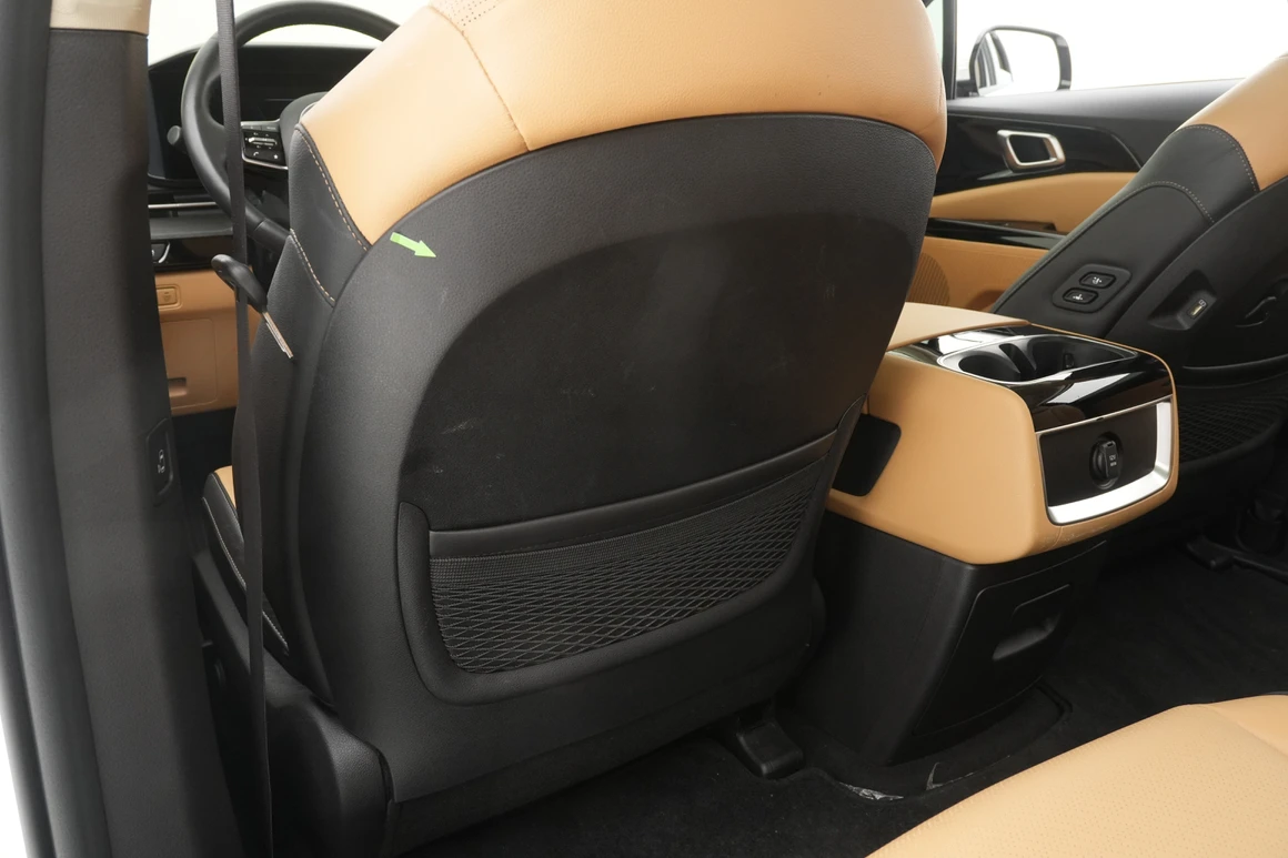 Kia Carnival - Фото 53