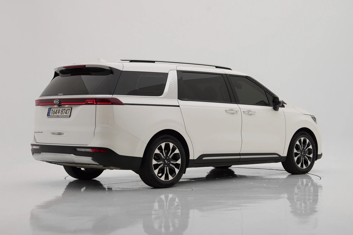 Kia Carnival - Фото 6