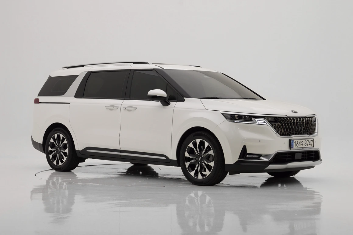 Kia Carnival - Фото 8