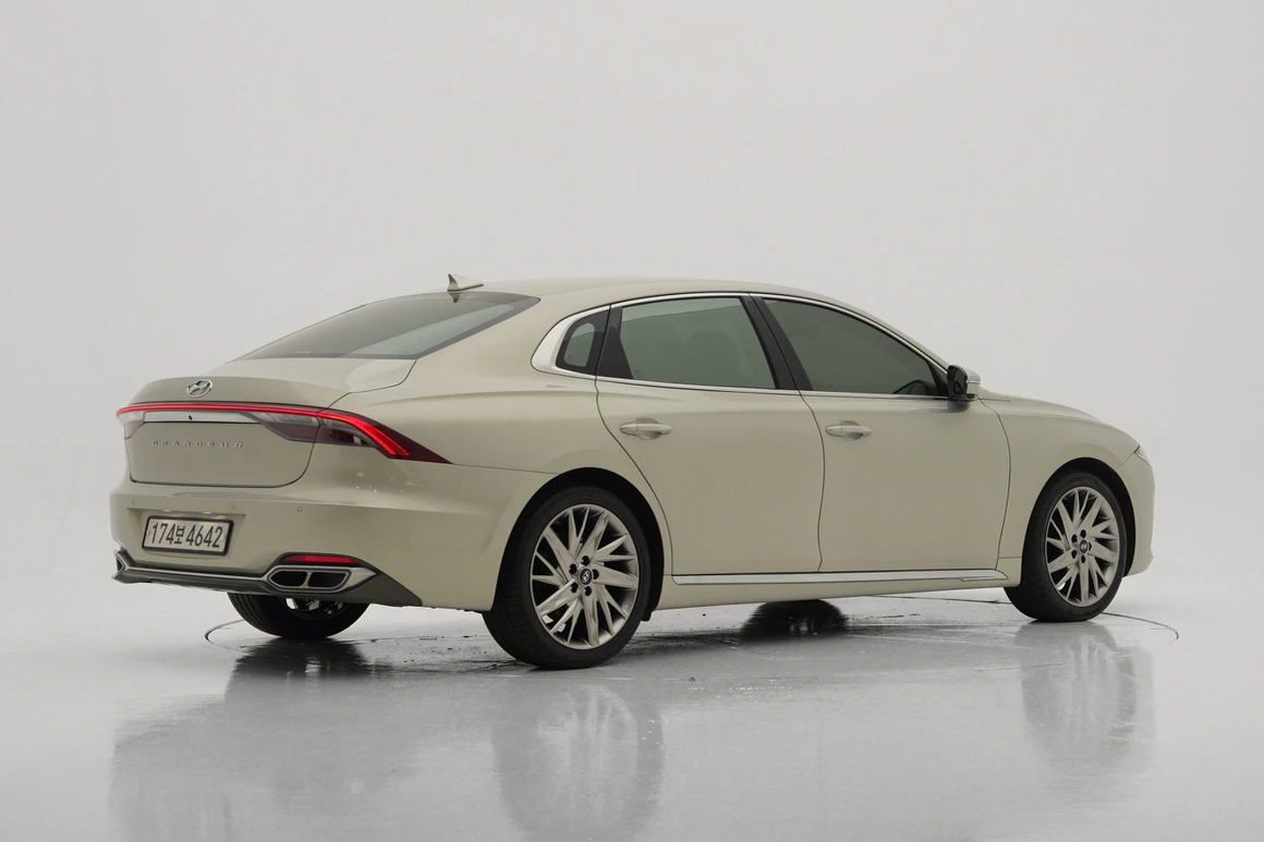 Hyundai Grandeur - Фото 6