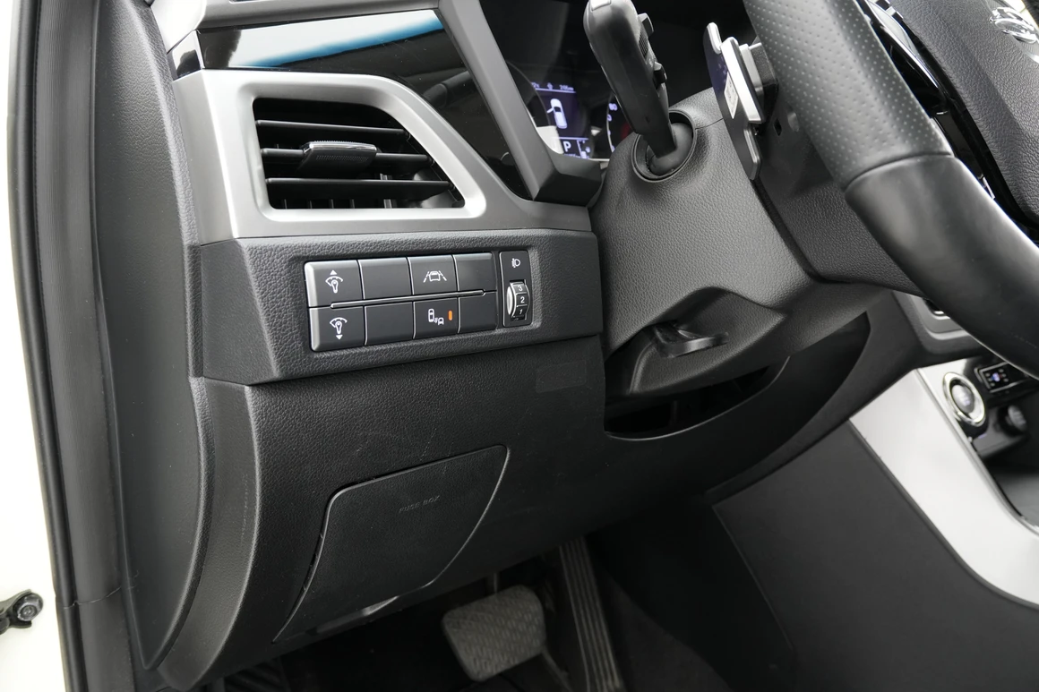 KG Mobility (Ssangyong) Korando - Фото 25