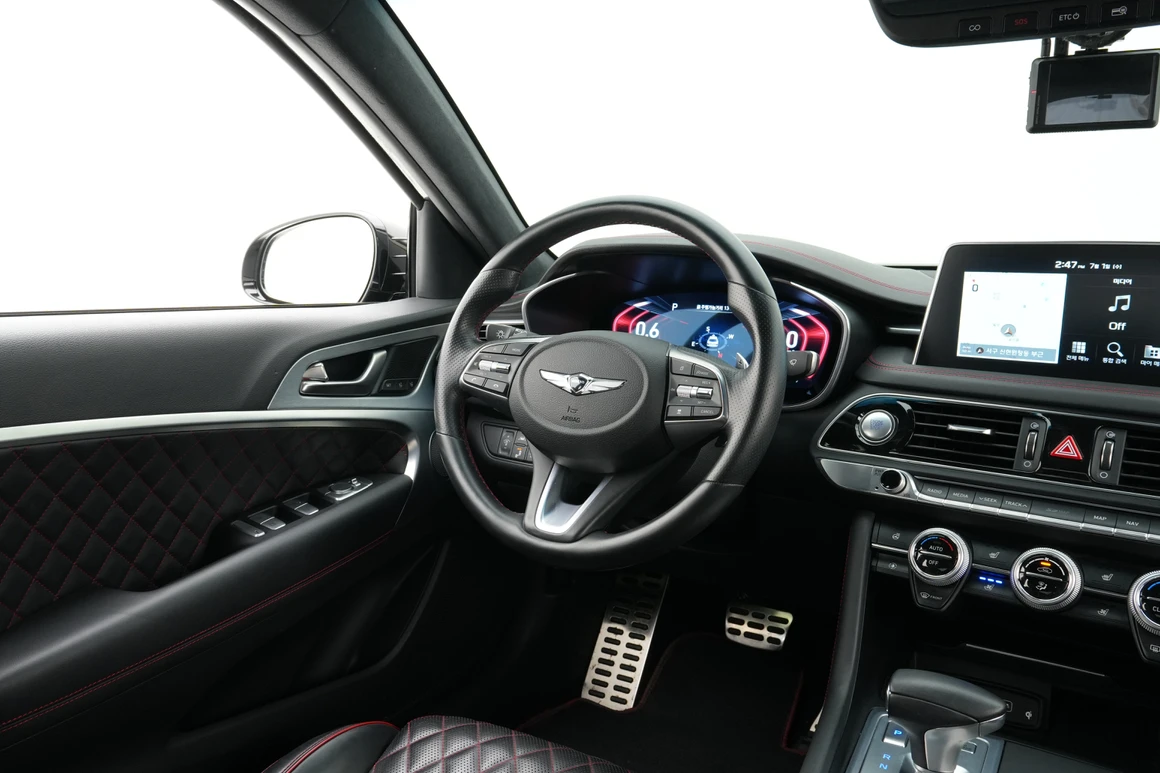 Genesis G70 - Фото 18