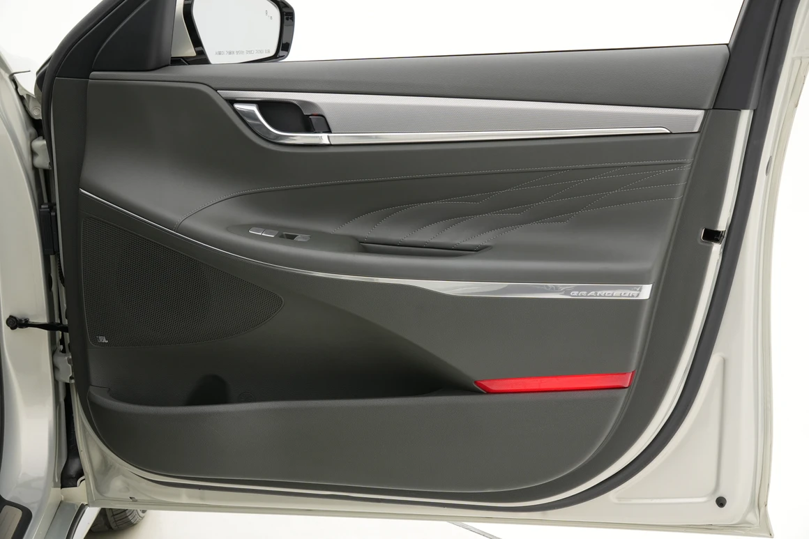 Hyundai Grandeur - Фото 23