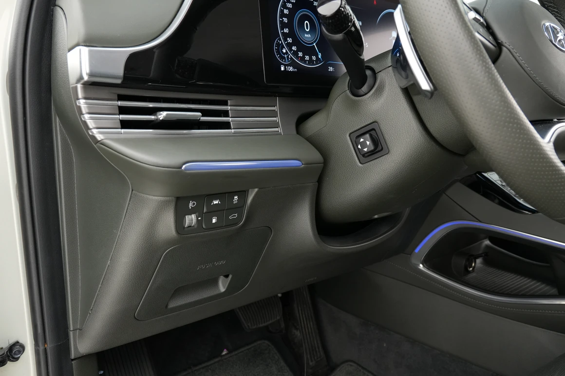 Hyundai Grandeur - Фото 25