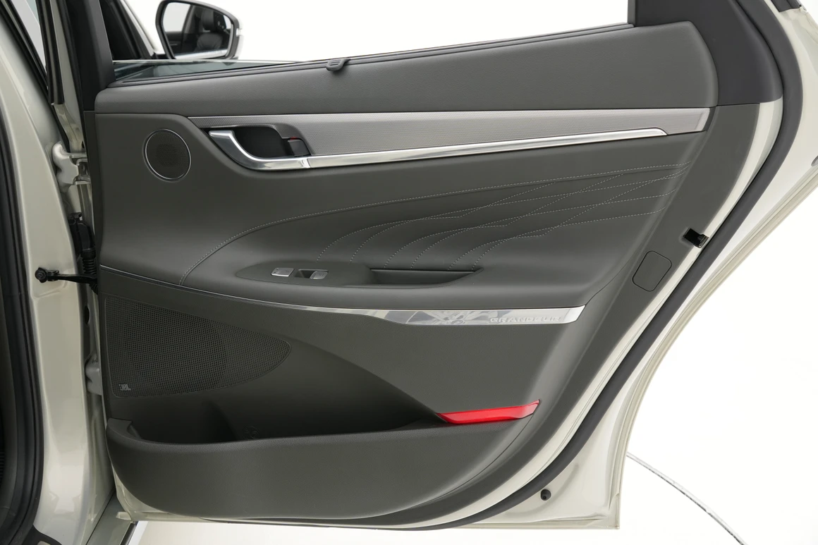 Hyundai Grandeur - Фото 22