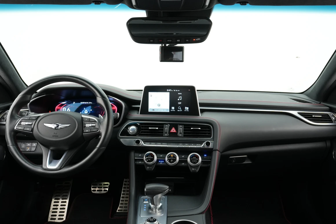 Genesis G70 - Фото 19