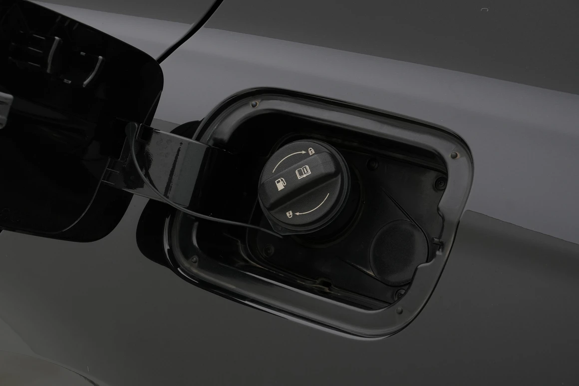 Genesis G70 - Фото 12