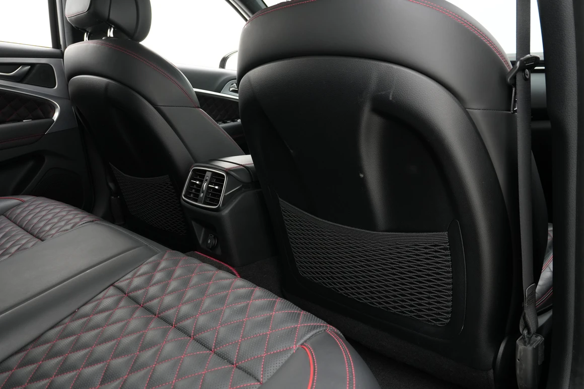 Genesis G70 - Фото 35