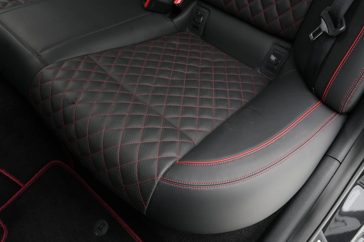 Genesis G70 - Фото 33
