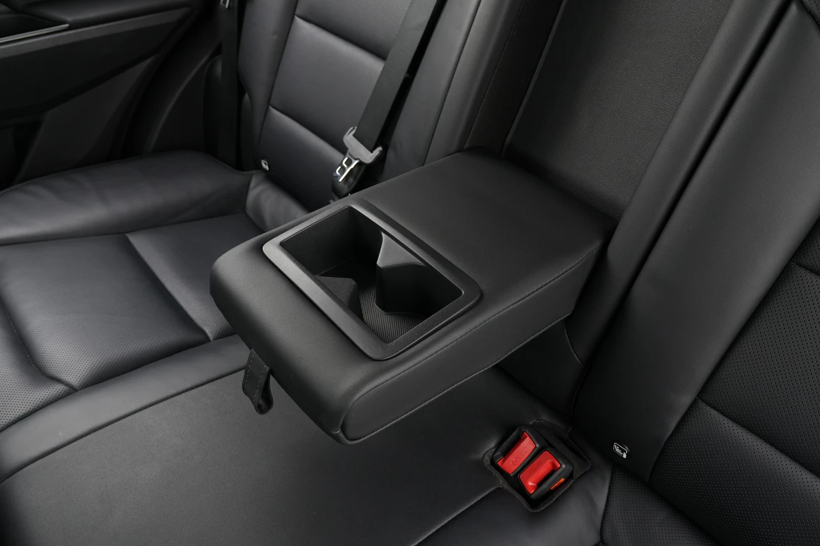 KG Mobility (Ssangyong) Korando - Фото 33