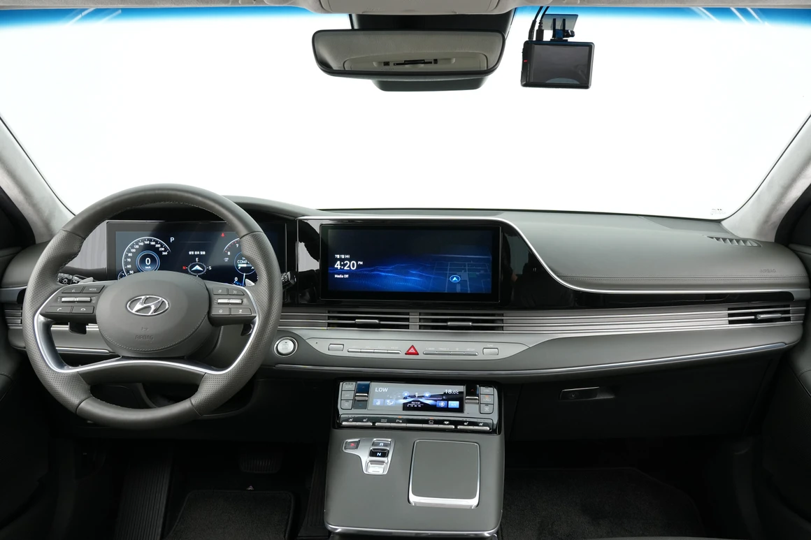 Hyundai Grandeur - Фото 19