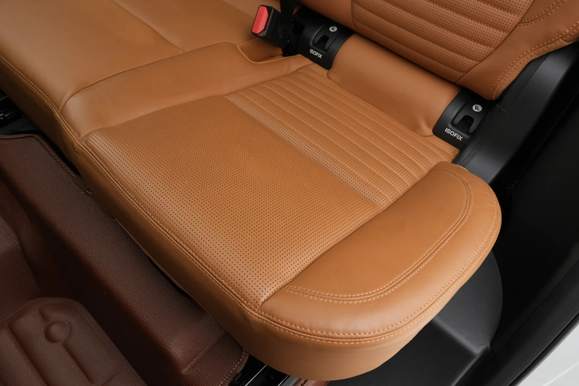 Land Rover Discovery Sport - Фото 31