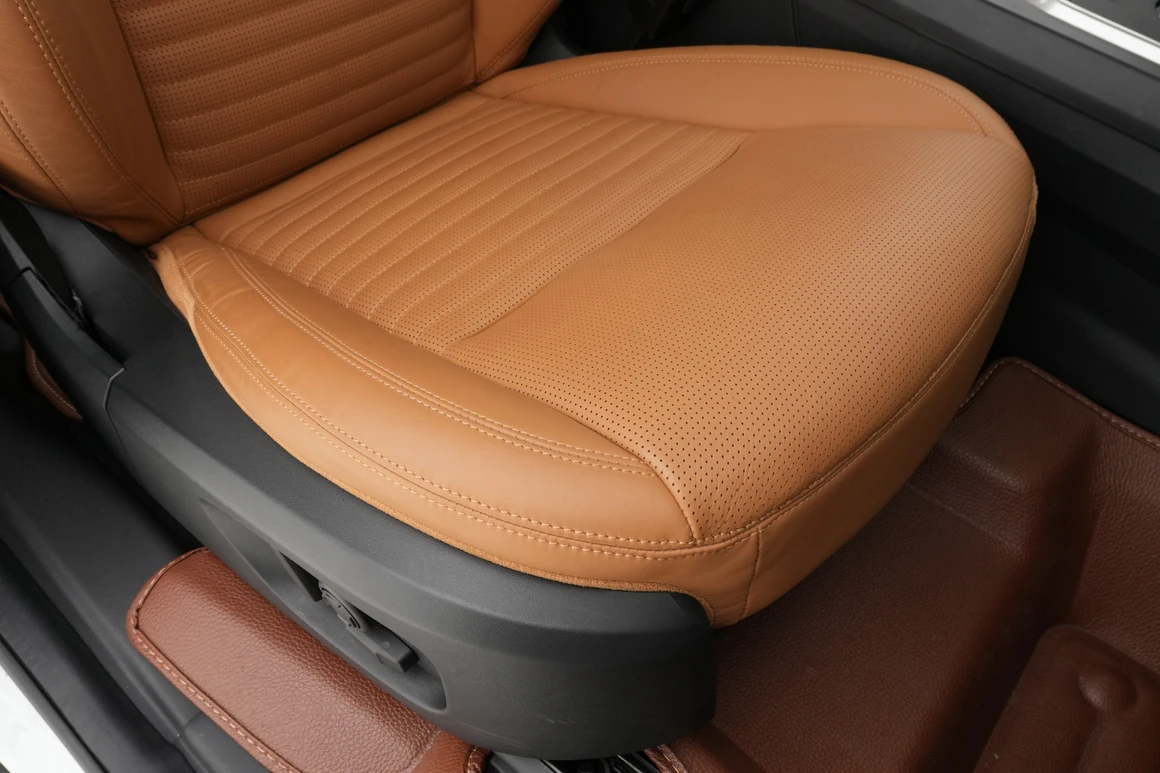 Land Rover Discovery Sport - Фото 28
