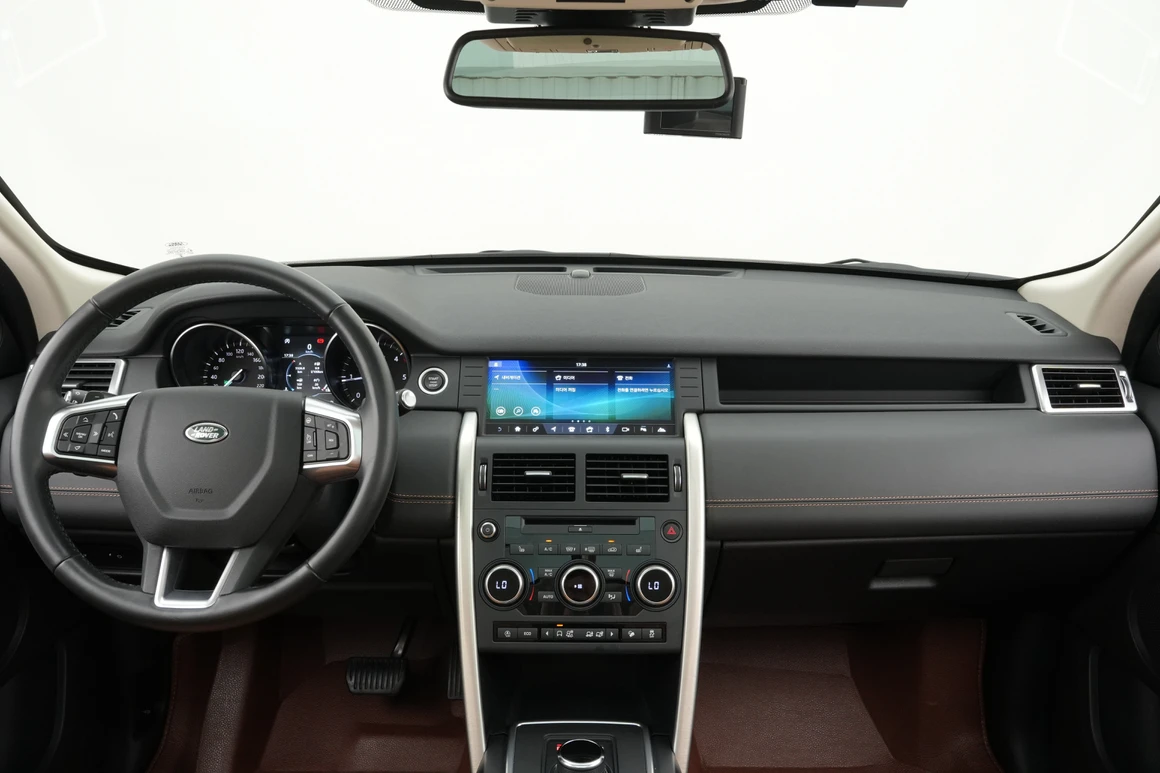 Land Rover Discovery Sport - Фото 19