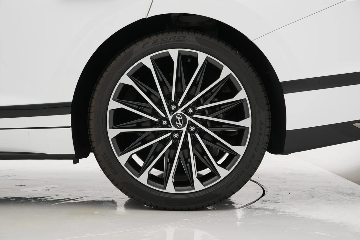 Hyundai Grandeur - Фото 15